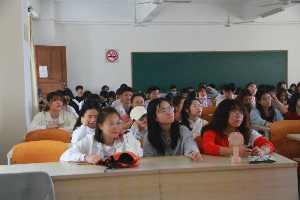 青年之声・记历史文化学院创新创业实践周系列活动之创新创业影片展