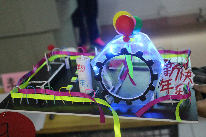 青年之声・游园设计,创造新意 ――记物理与电子工程学院游园门设计大赛