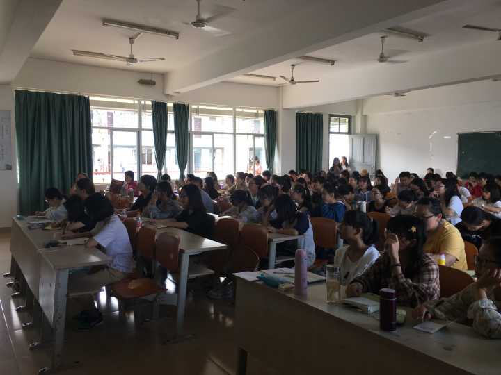 青年之声・记海南师范大学榕树讲座之“后理论时代的性别研究”