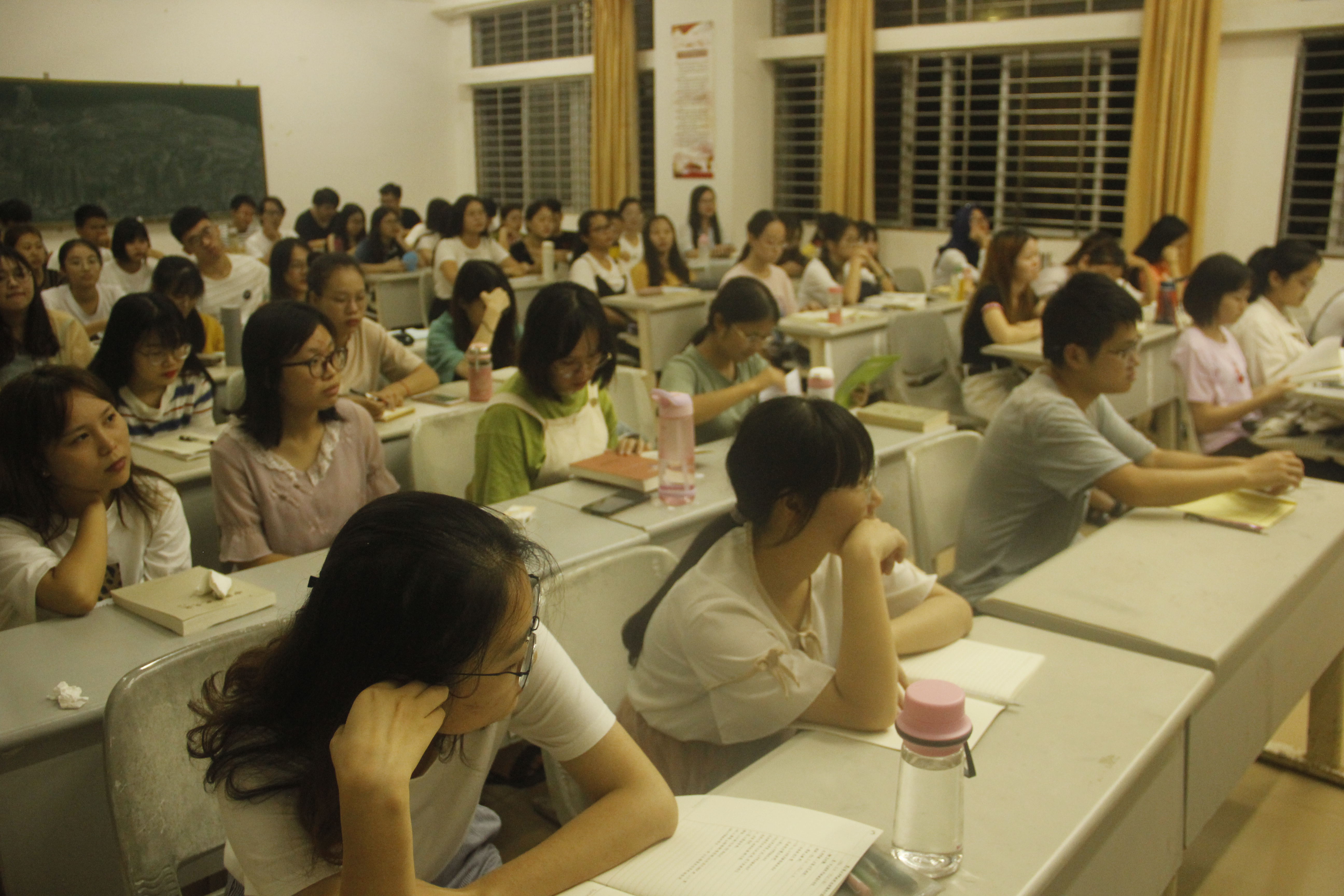 记海南师范大学榕树讲座之“近代殖民主义下海南与台湾的农业关系研究”