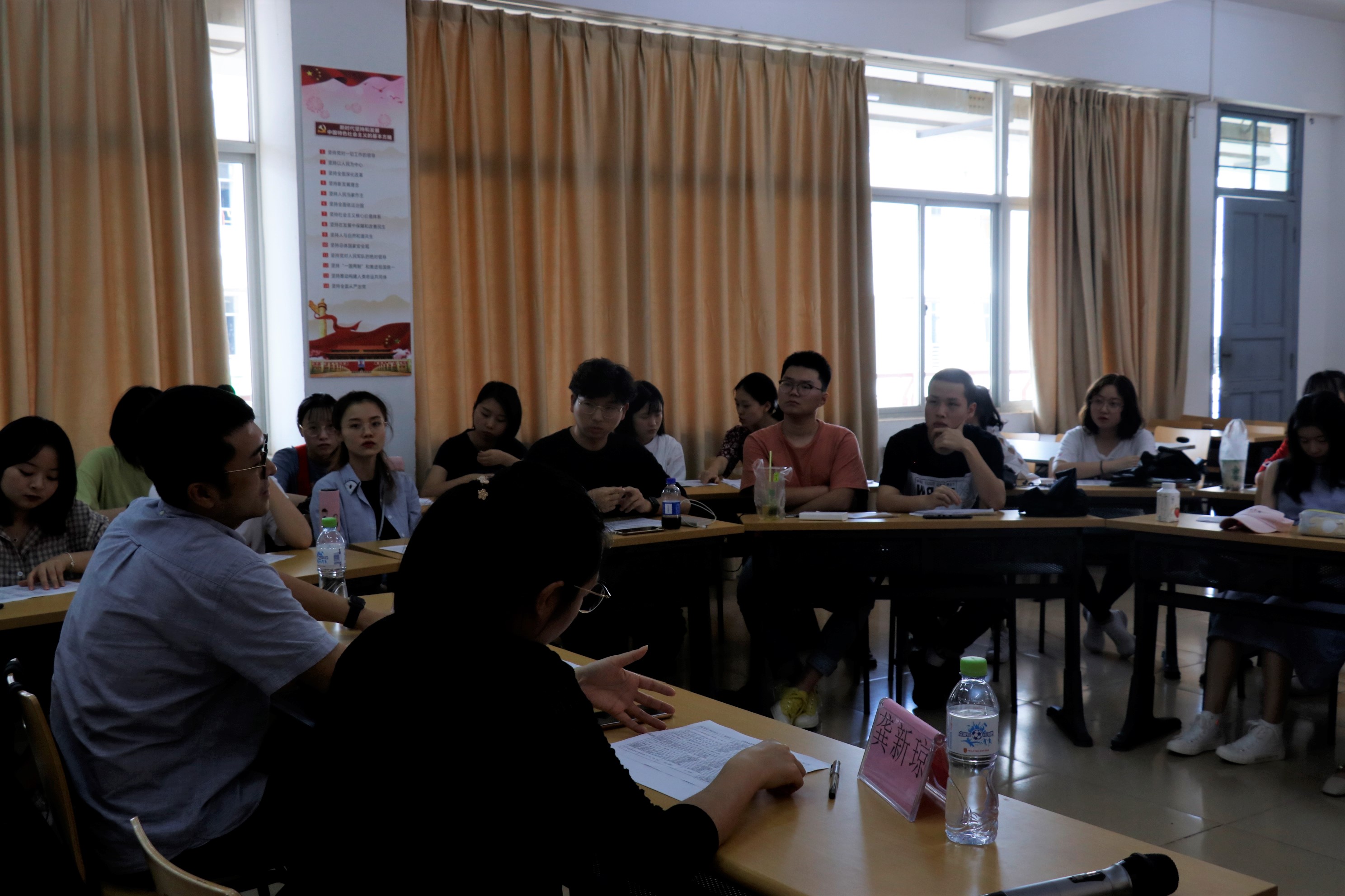 青年之声・新闻传播与影视学院举办考研报考辅导会