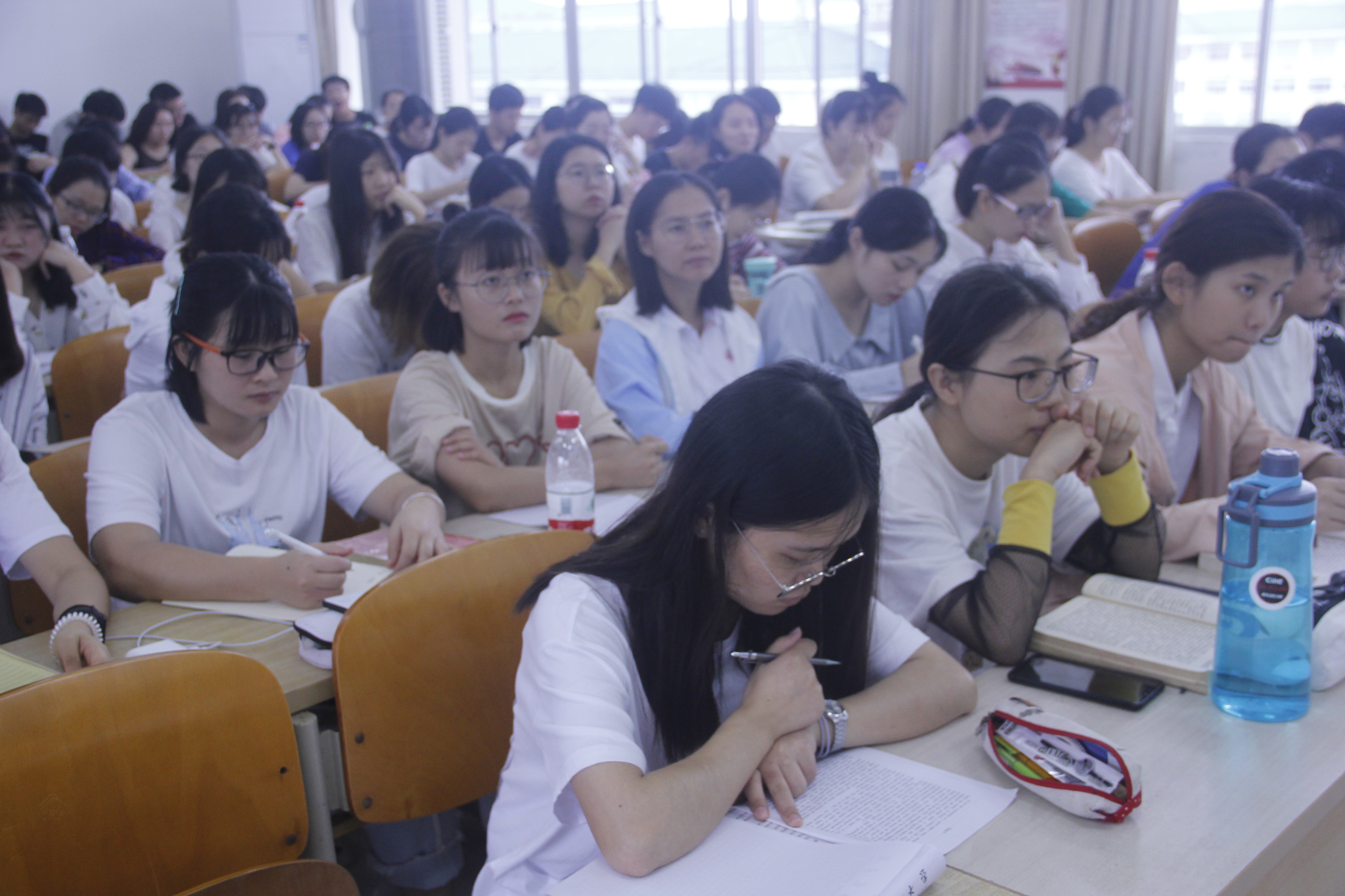 记海南师范大学创新创业周讲座之“海航创业精神和用人理念”