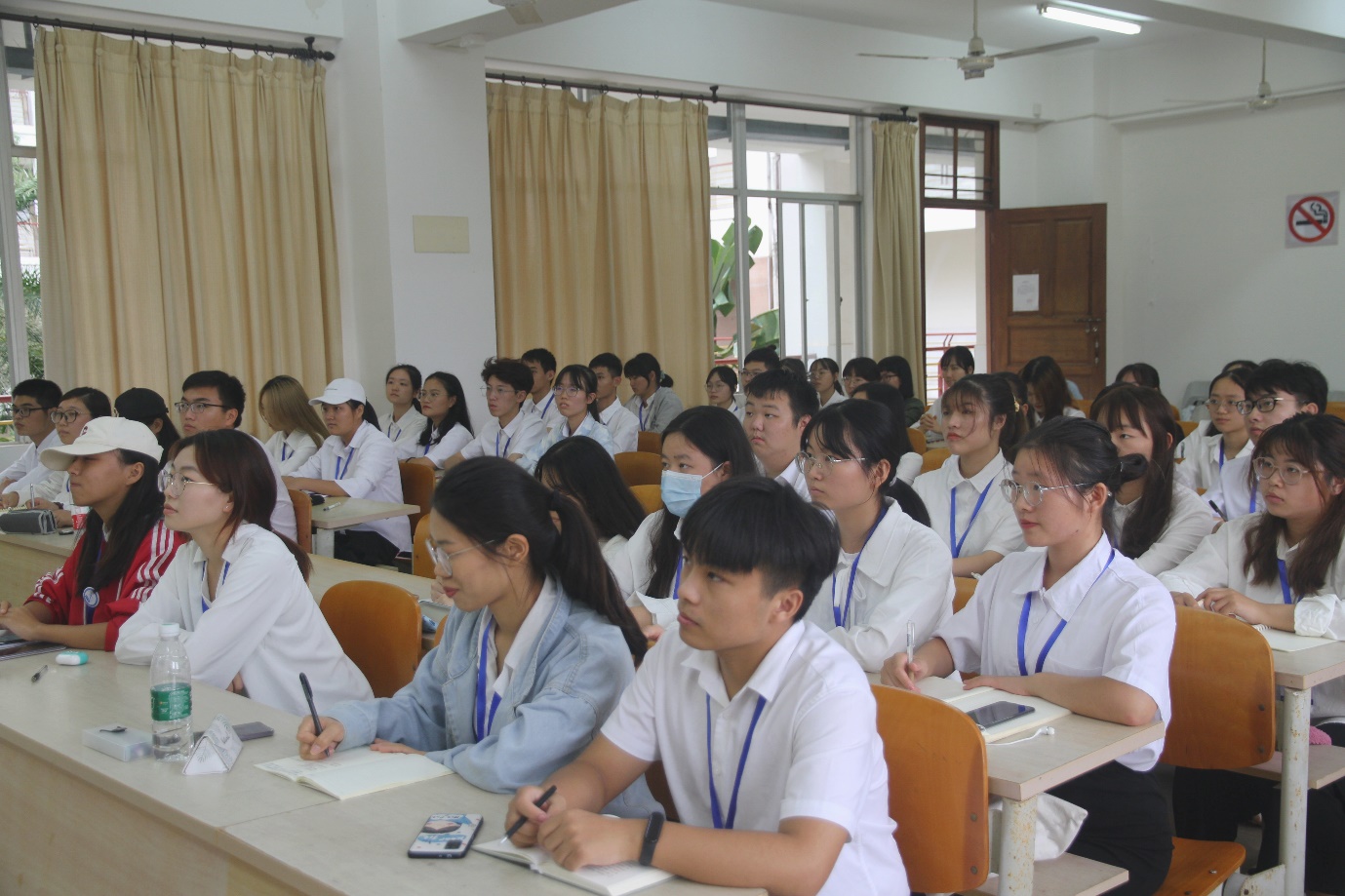 青年之声・记海南师范大学历史文化学院团学见面会暨第37届校运会后勤动员大会