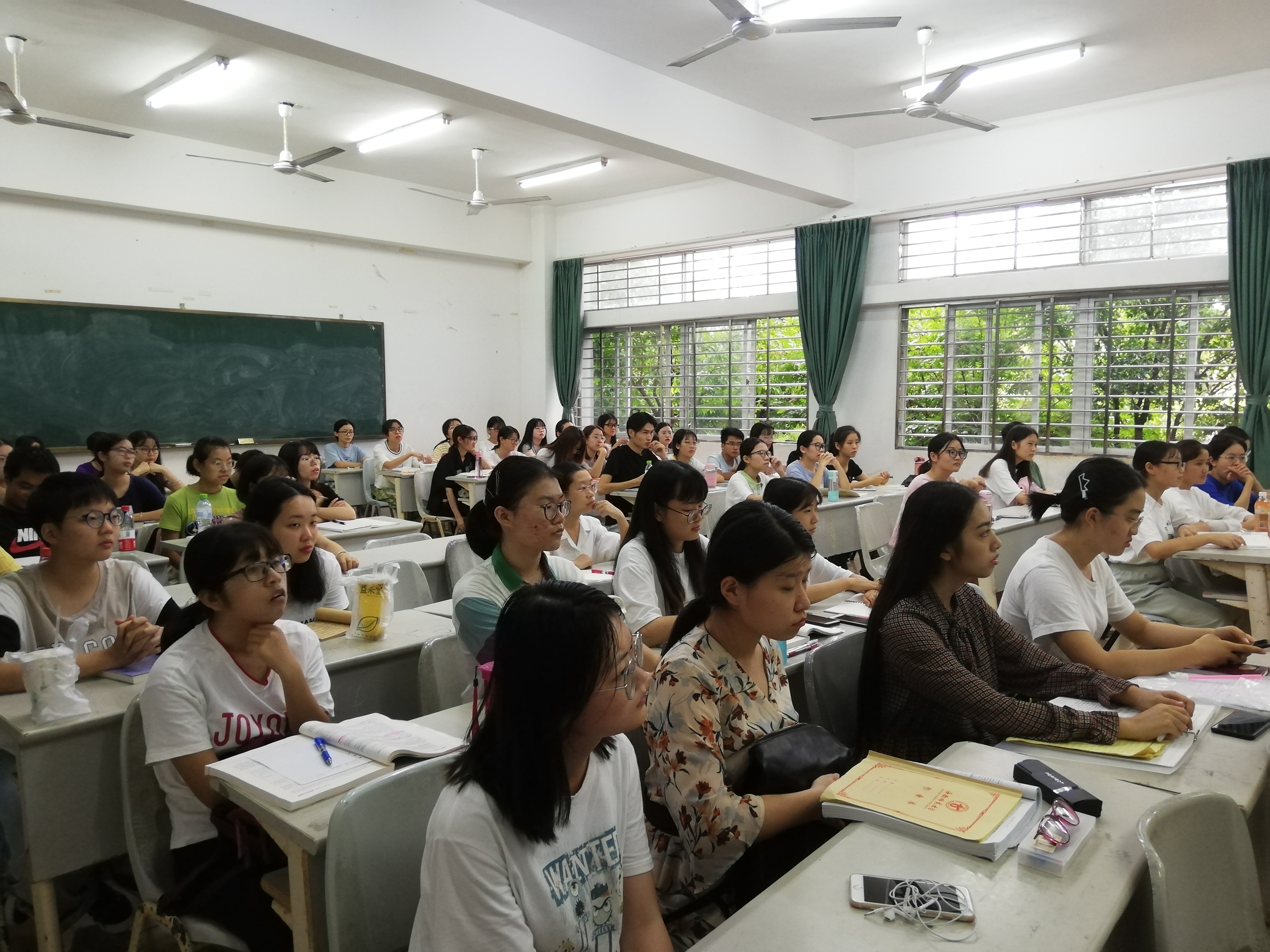 青年之声・记文学院天涯人文讲座之“中国的语言和方言”