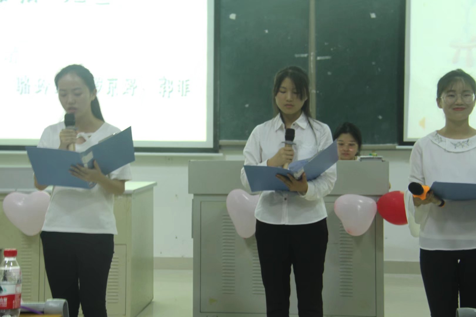 马克思主义学院“志者同行，愿爱同在”志愿者表彰大会