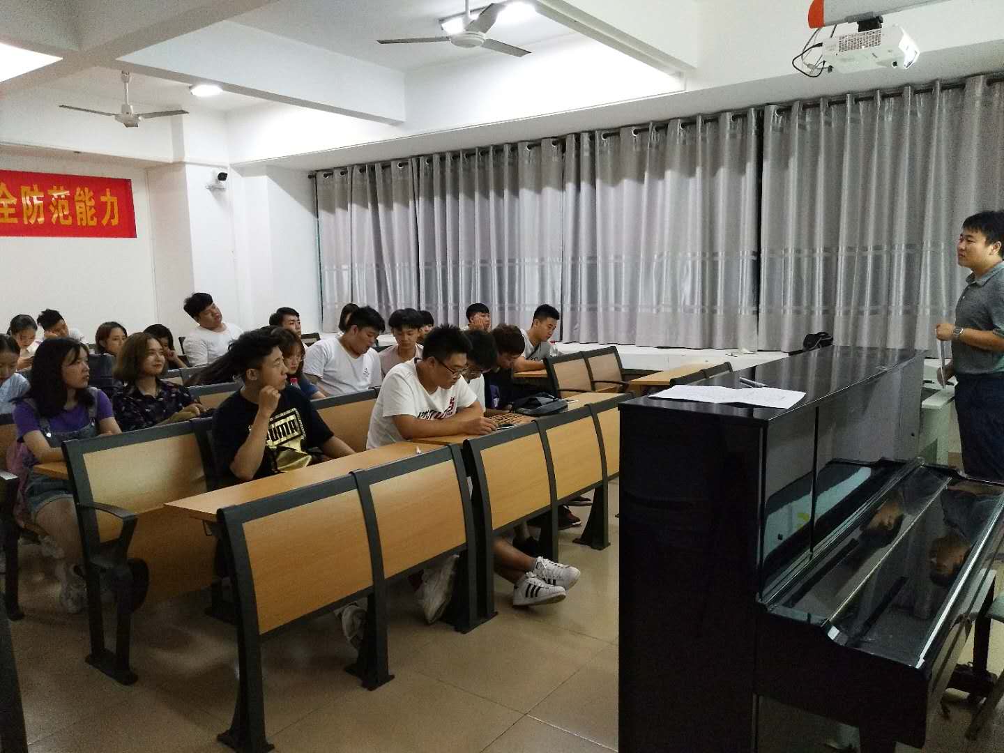 青年之声・海南师范大学音乐学院味觉挑战比赛